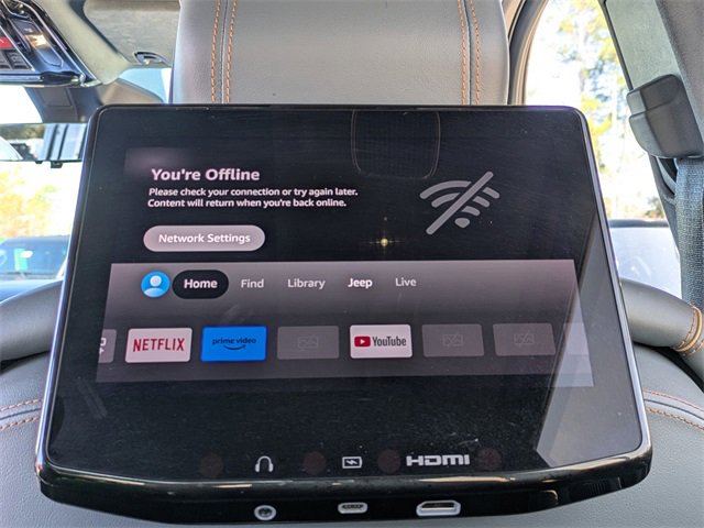 Used 2022 Jeep Grand Wagoneer Series III w/ Rear Seat Video Group 1 image 18