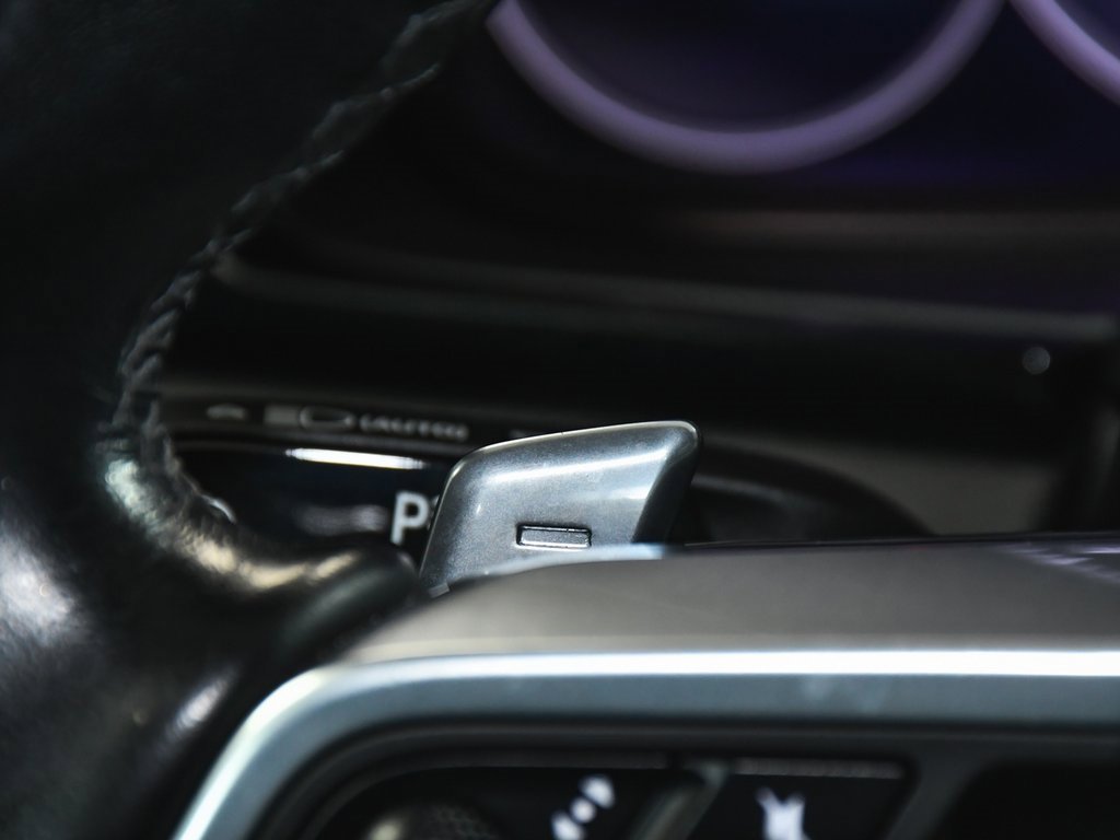 Used 2022 Porsche Cayenne Coupe image 35