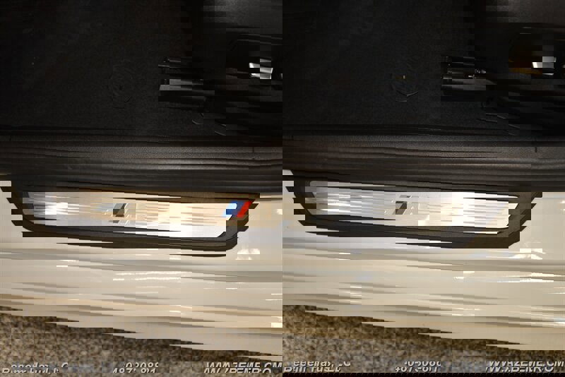 Used 2023 BMW 530e w/ M Sport Package image 37