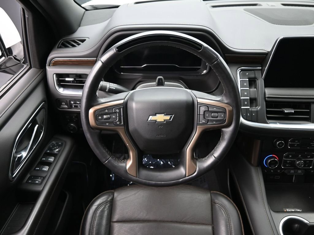 Used 2024 Chevrolet Suburban High Country w/ Advanced Technology Package image 21