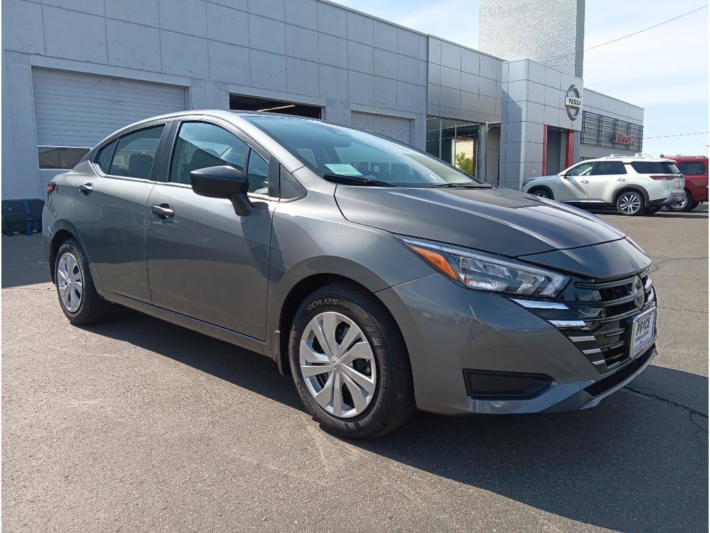 New 2025 Nissan Versa S w/ Trunk Package