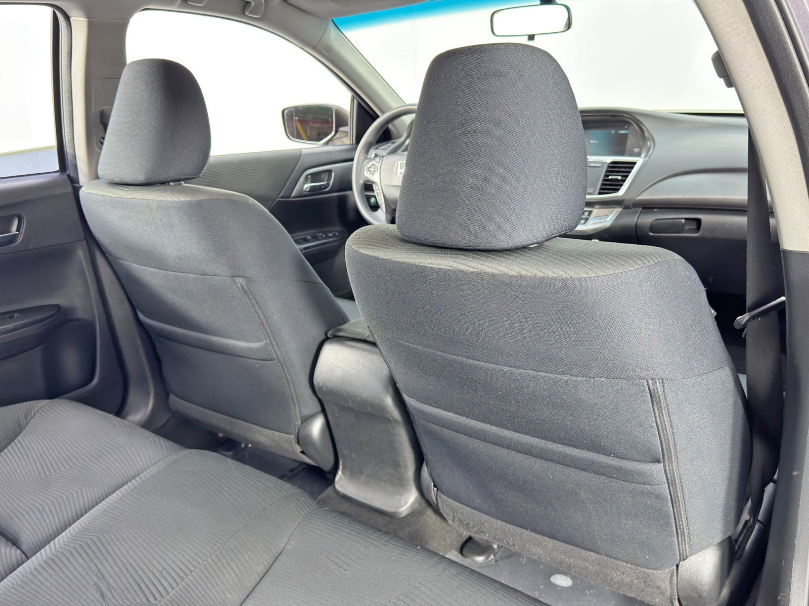 Used 2015 Honda Accord LX image 29