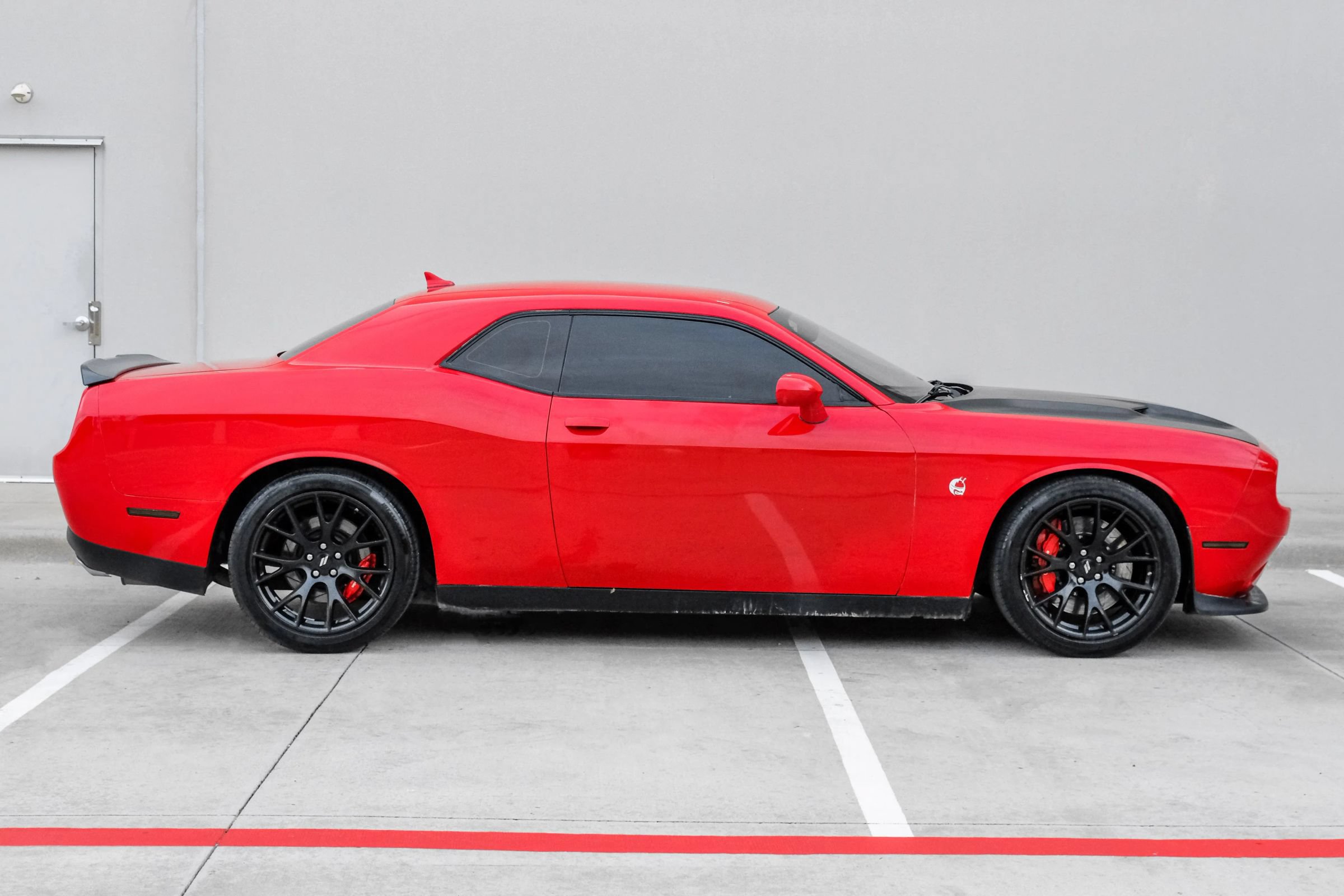 Used 2018 Dodge Challenger R/T Scat Pack w/ Dynamics Package RWD image 3
