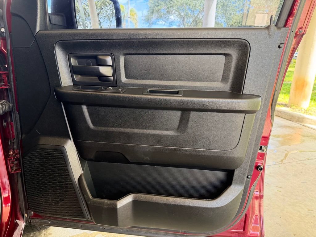 Used 2017 RAM 1500 Express w/ Express Value Package RWD image 25