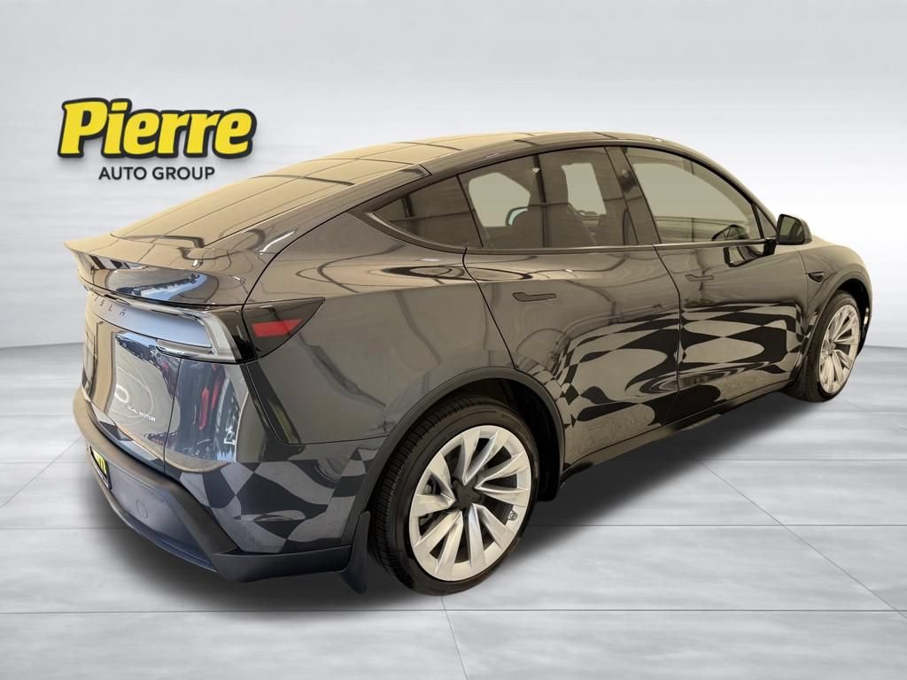 Used 2026 Tesla Model Y AWD image 6