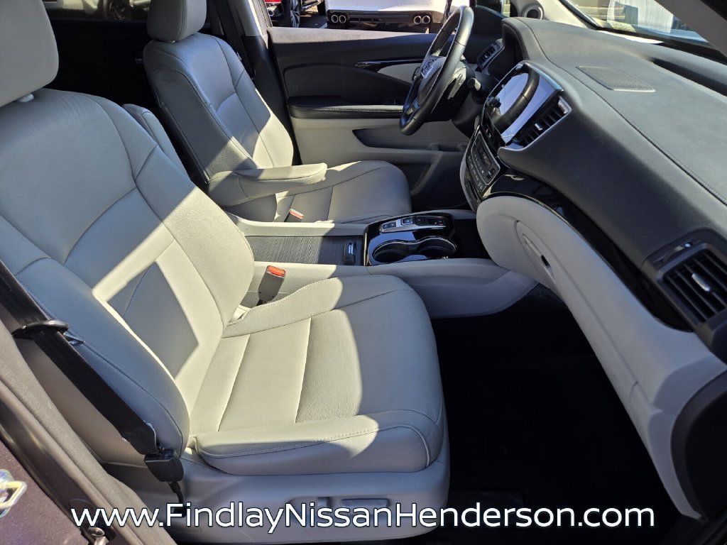 Used 2019 Honda Pilot Touring image 17