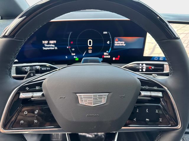 New 2025 Cadillac Optiq Sport 2 w/ LPO, Floor Liner Package image 22