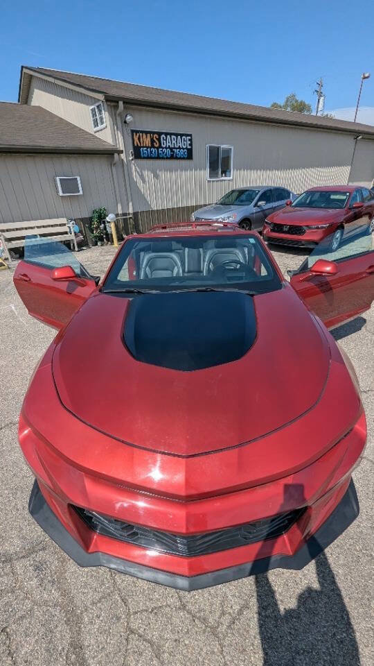 Used 2017 Chevrolet Camaro LT RWD image 13
