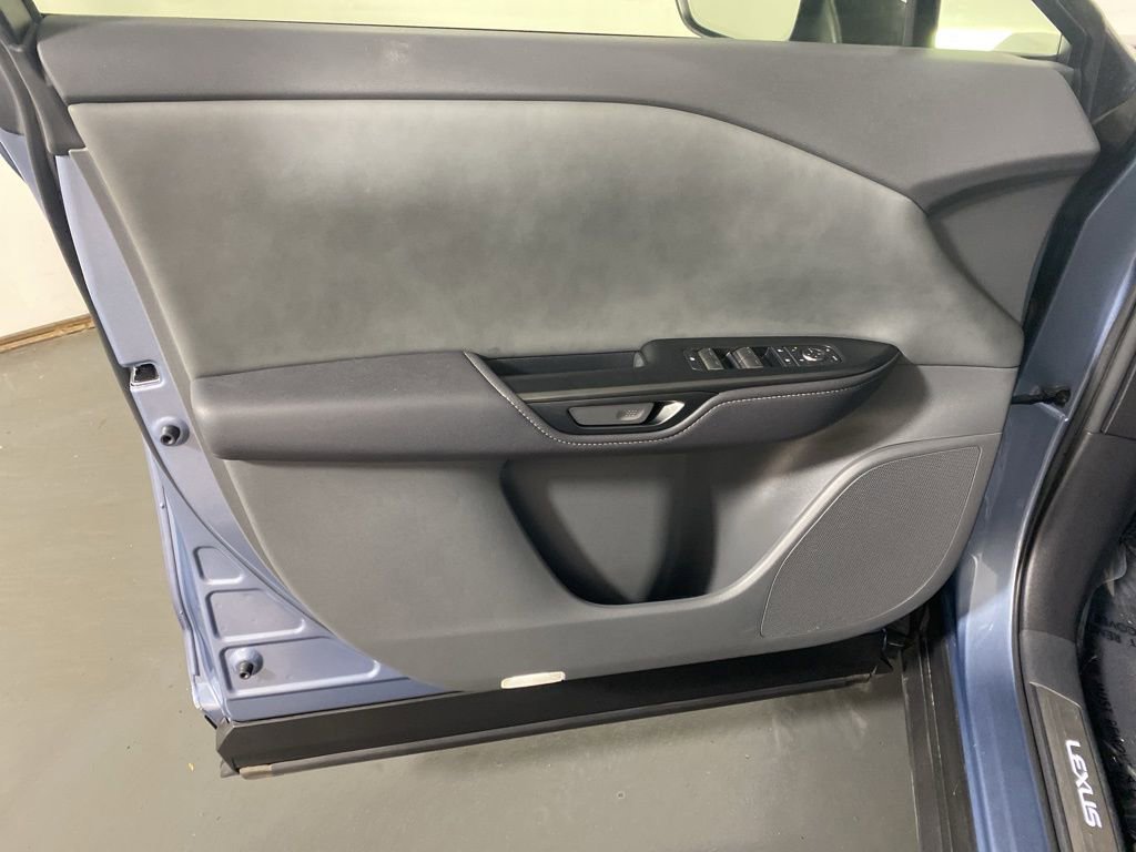 Certified 2025 Lexus RZ 450e image 24