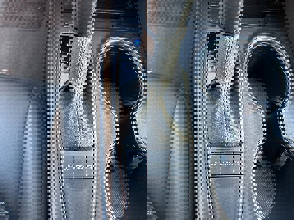 Used 2024 Toyota Camry SE image 23