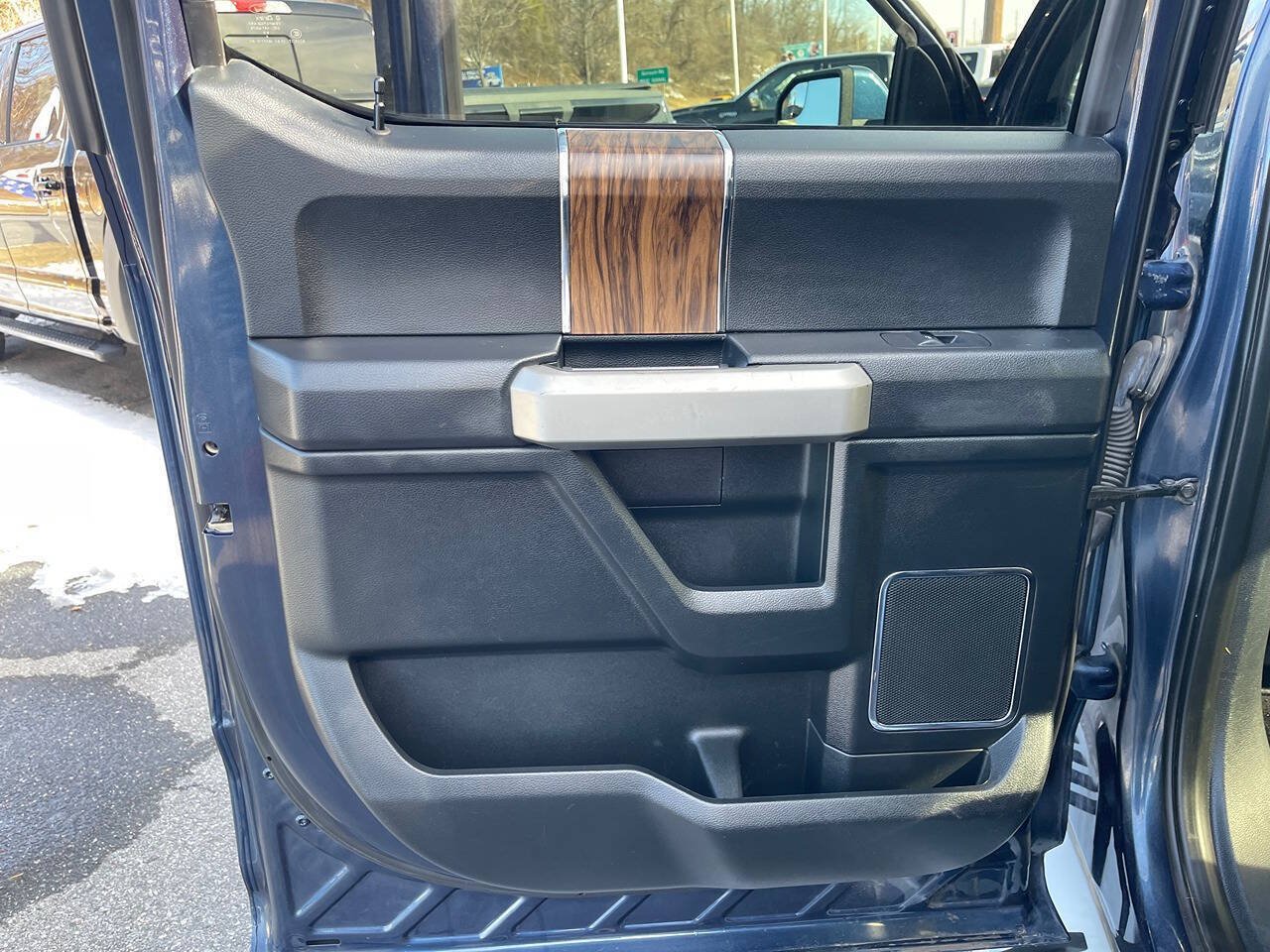 Used 2019 Ford F150 Lariat AWD/4WD image 28