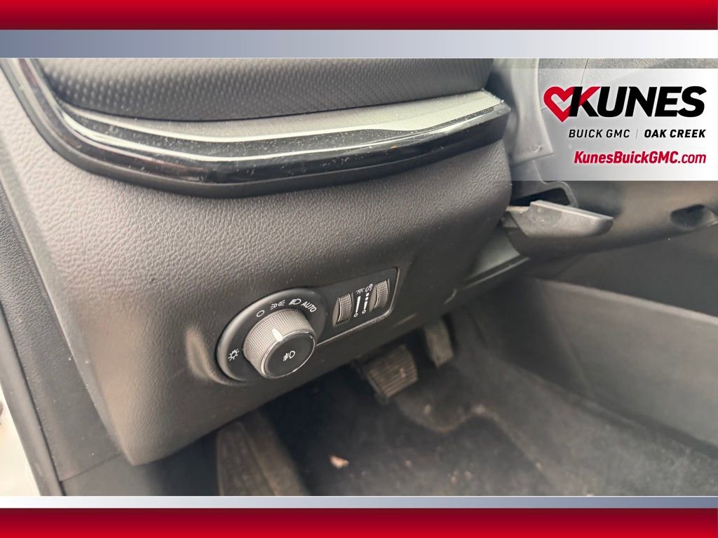 Used 2025 Jeep Compass Trailhawk AWD/4WD image 10
