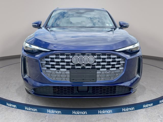 Used 2025 Audi Q5 Premium w/ Convenience Package AWD/4WD image 3