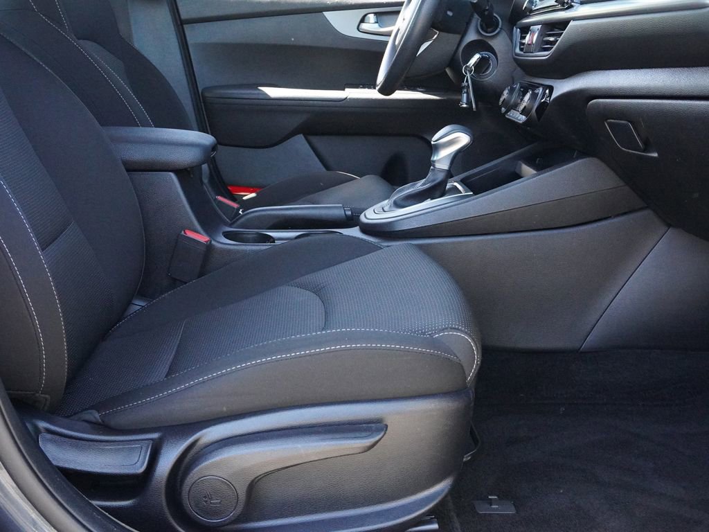Used 2019 Kia Forte LXS FWD image 21