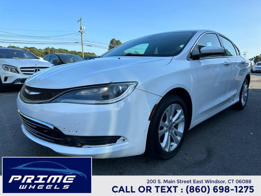 Used 2015 Chrysler 200 Limited FWD image 3