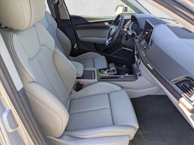 Used 2021 Audi Q5 Premium Plus w/ Premium Plus Package image 23