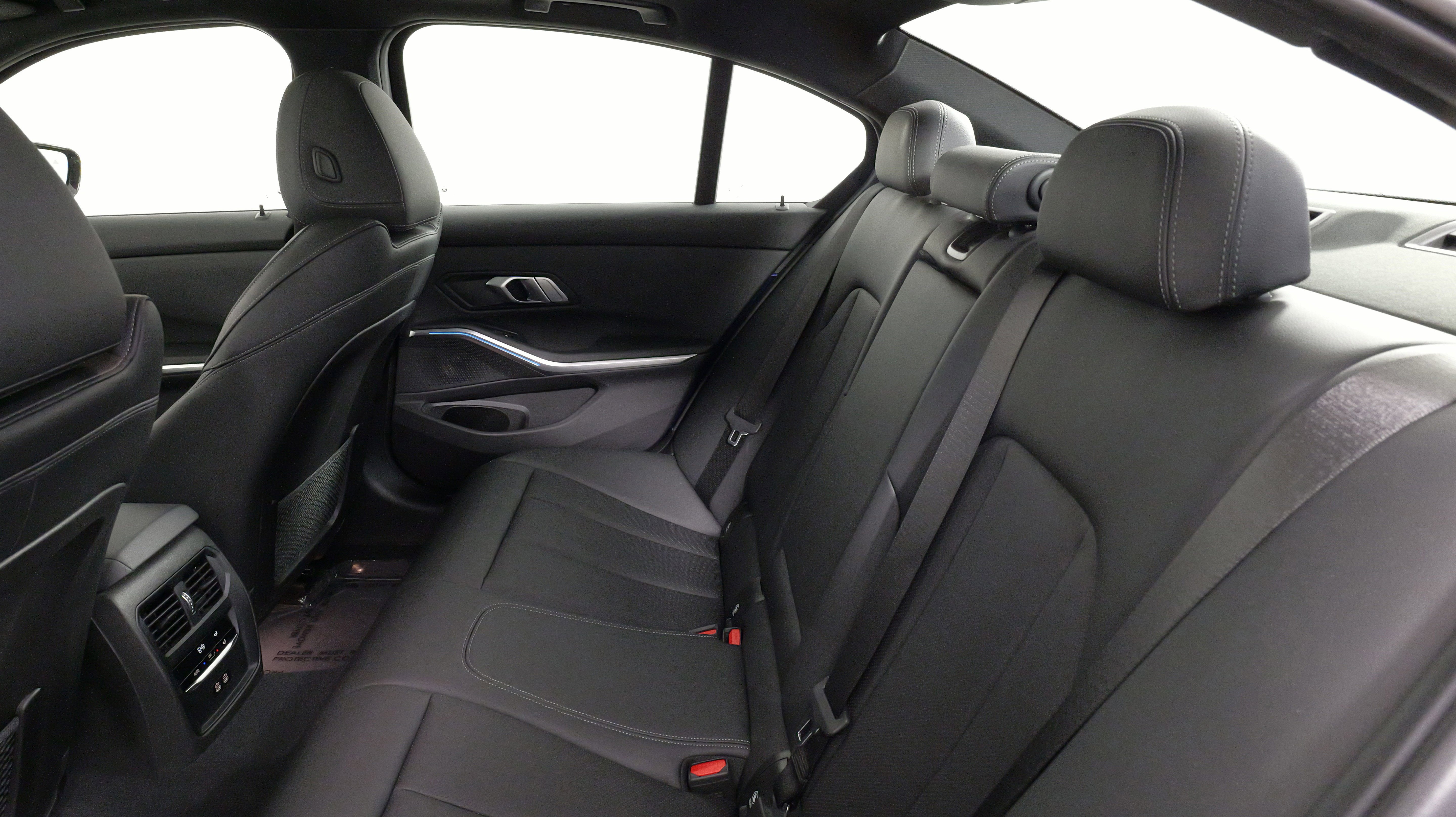 Used 2023 BMW 330i xDrive Sedan w/ Driving Assistance Package image 34