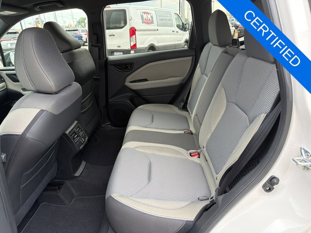 Certified 2025 Subaru Forester Premium AWD/4WD image 22