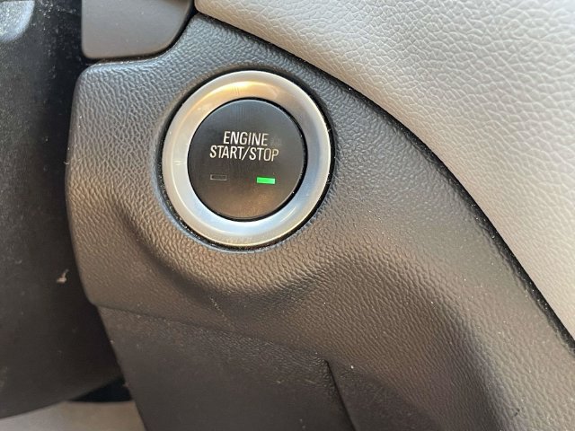 Used 2019 Chevrolet Equinox LS FWD image 28