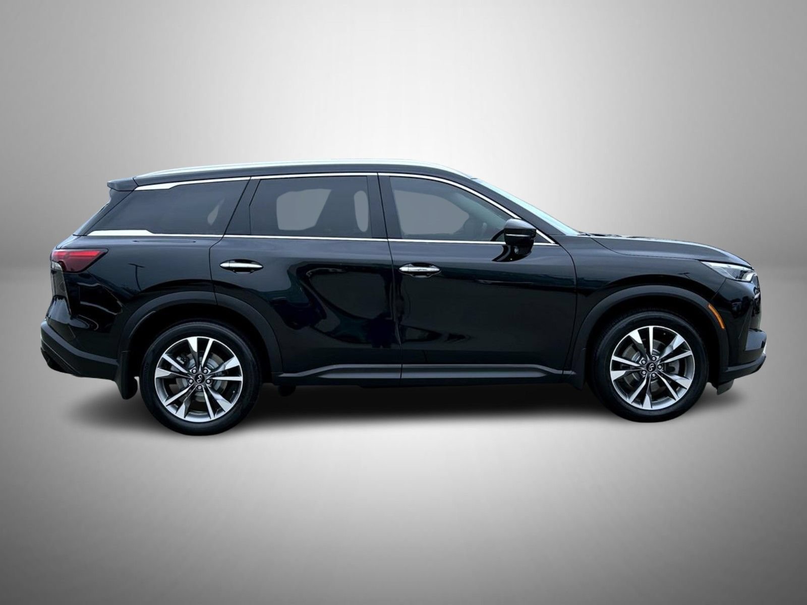 Certified 2023 INFINITI QX60 Luxe w/ Cargo Package AWD/4WD image 4