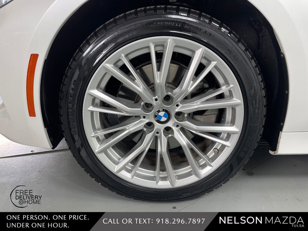 Used 2024 BMW 330i xDrive Sedan AWD/4WD image 11