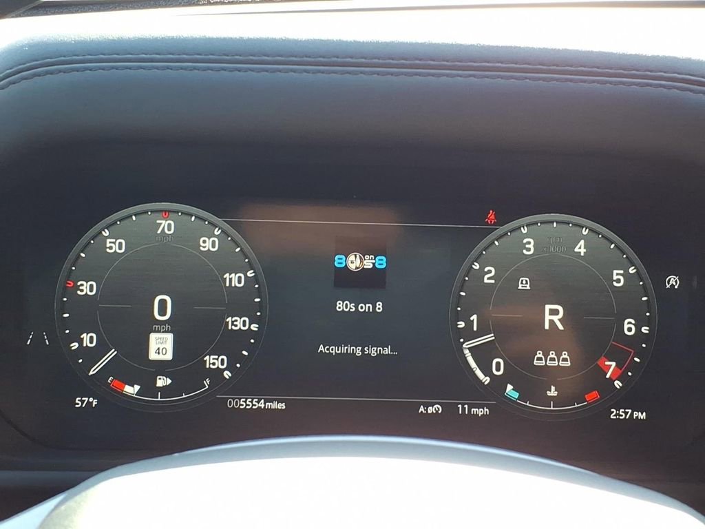 Used 2025 Land Rover Defender 110 X-Dynamic SE image 26