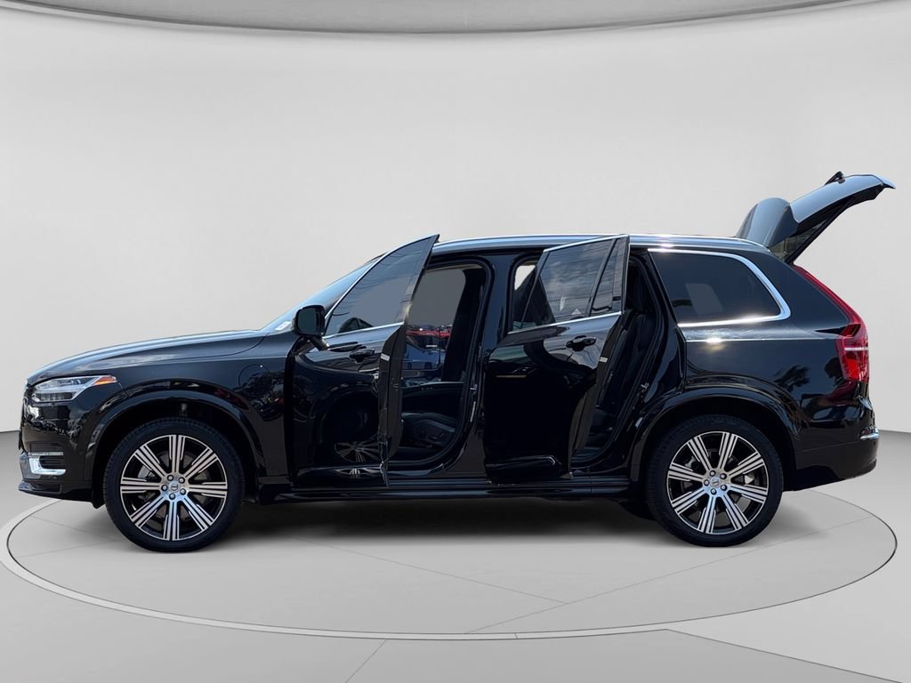 Used 2025 Volvo XC90 T8 Plus w/ Protection Package Premier AWD/4WD image 27