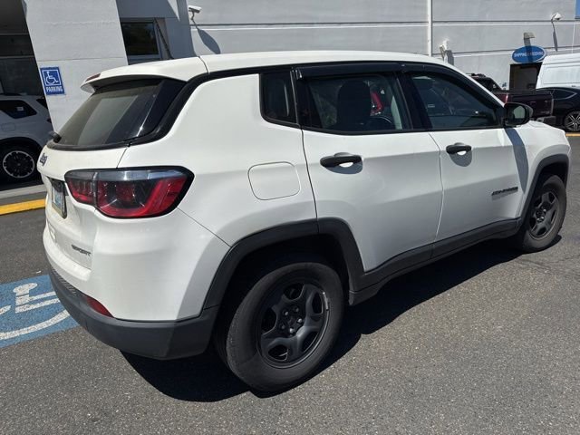 Used 2017 Jeep Compass Sport FWD image 4
