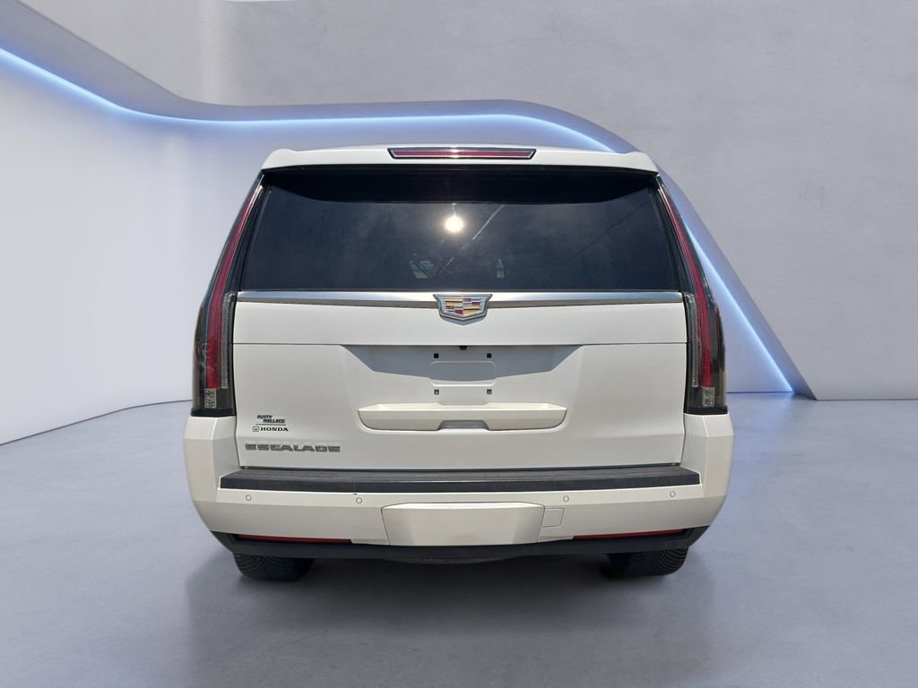 Used 2016 Cadillac Escalade Premium RWD image 4