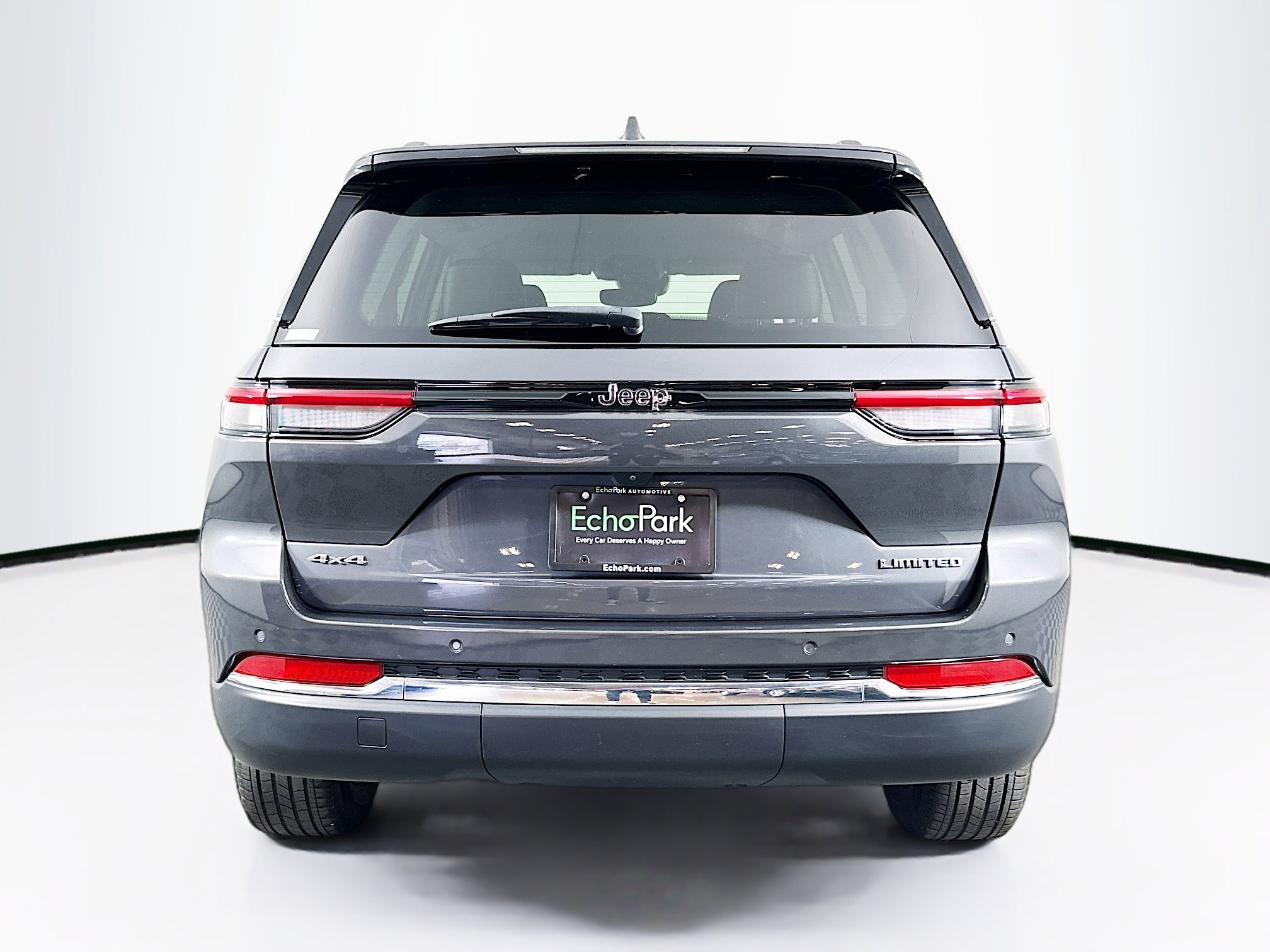 Used 2022 Jeep Grand Cherokee Limited image 7