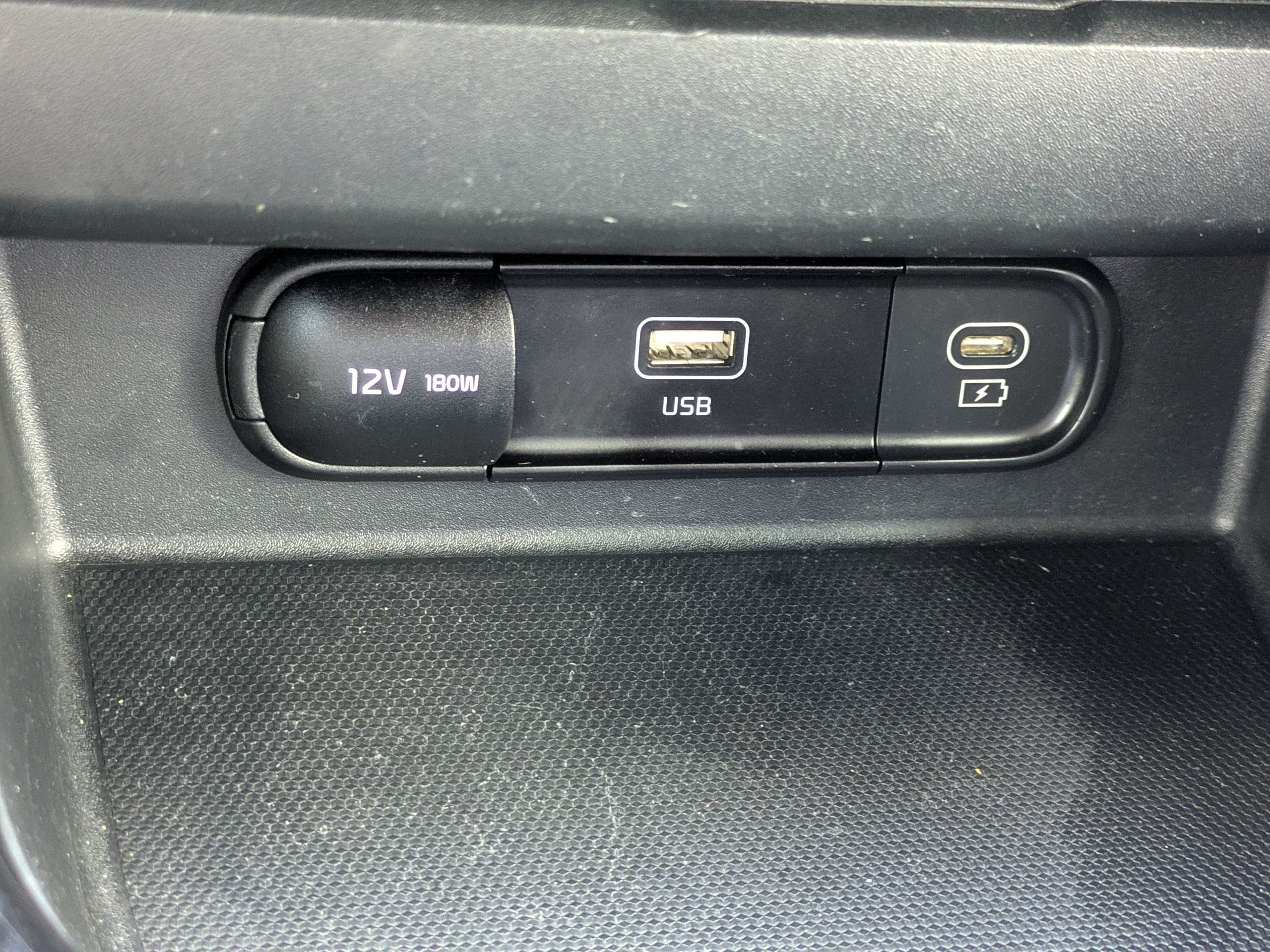 Certified 2024 Kia Seltos EX FWD image 32