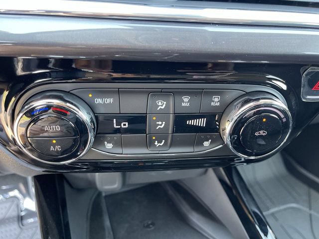 New 2026 Chevrolet Trax ACTIV w/ Sunroof Package FWD image 18