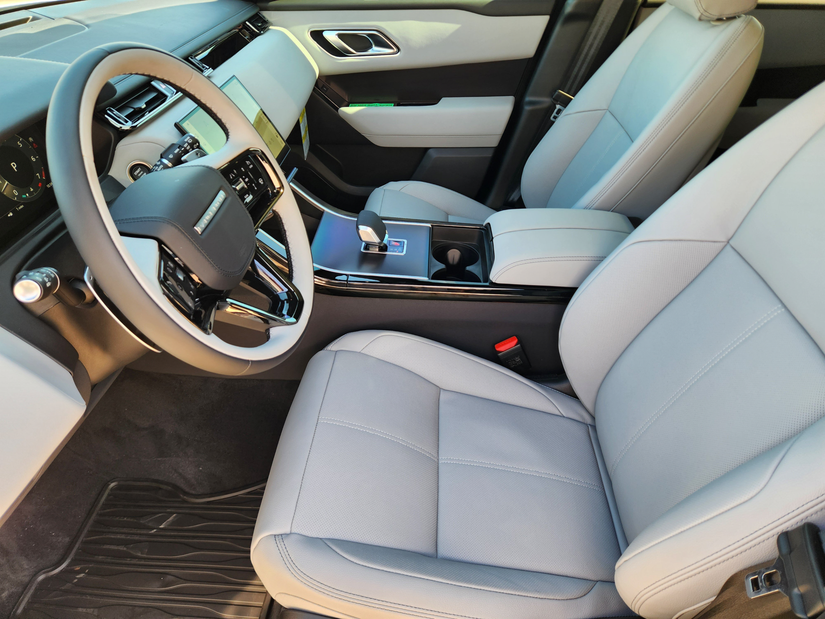 New 2026 Land Rover Range Rover Velar Belgravia AWD/4WD image 8