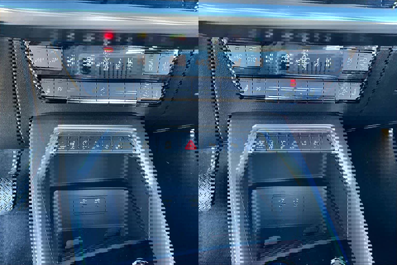 Used 2023 Audi A3 2.0T Premium image 30