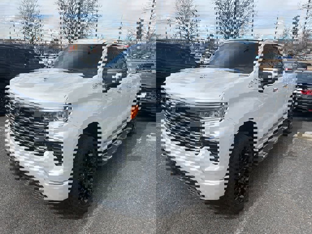 Used 2024 Chevrolet Silverado 1500 High Country w/ High Country Premium Package video 1