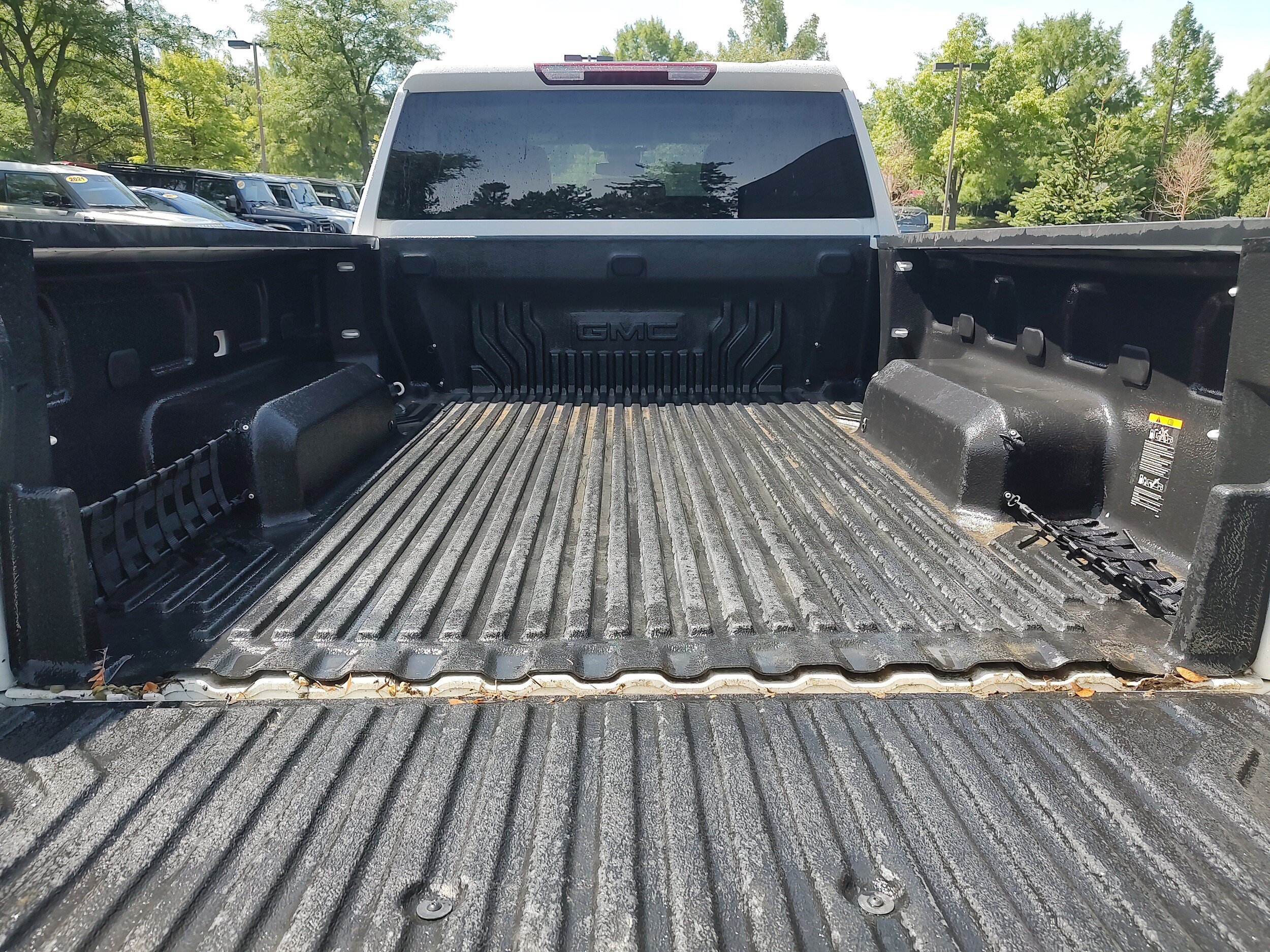 Used 2024 GMC Sierra 2500 Pro w/ Convenience Package AWD/4WD image 9