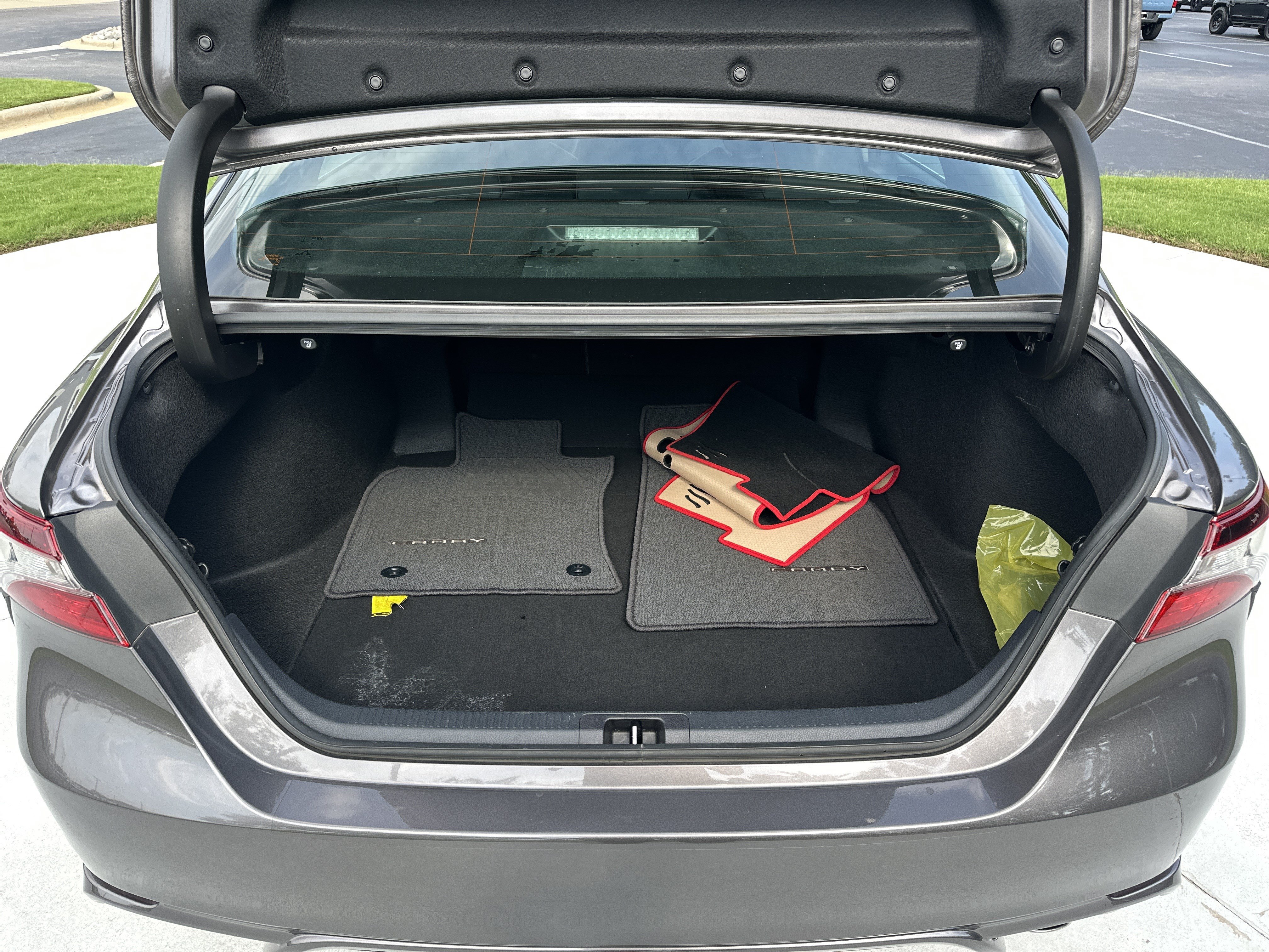Certified 2023 Toyota Camry SE FWD image 32