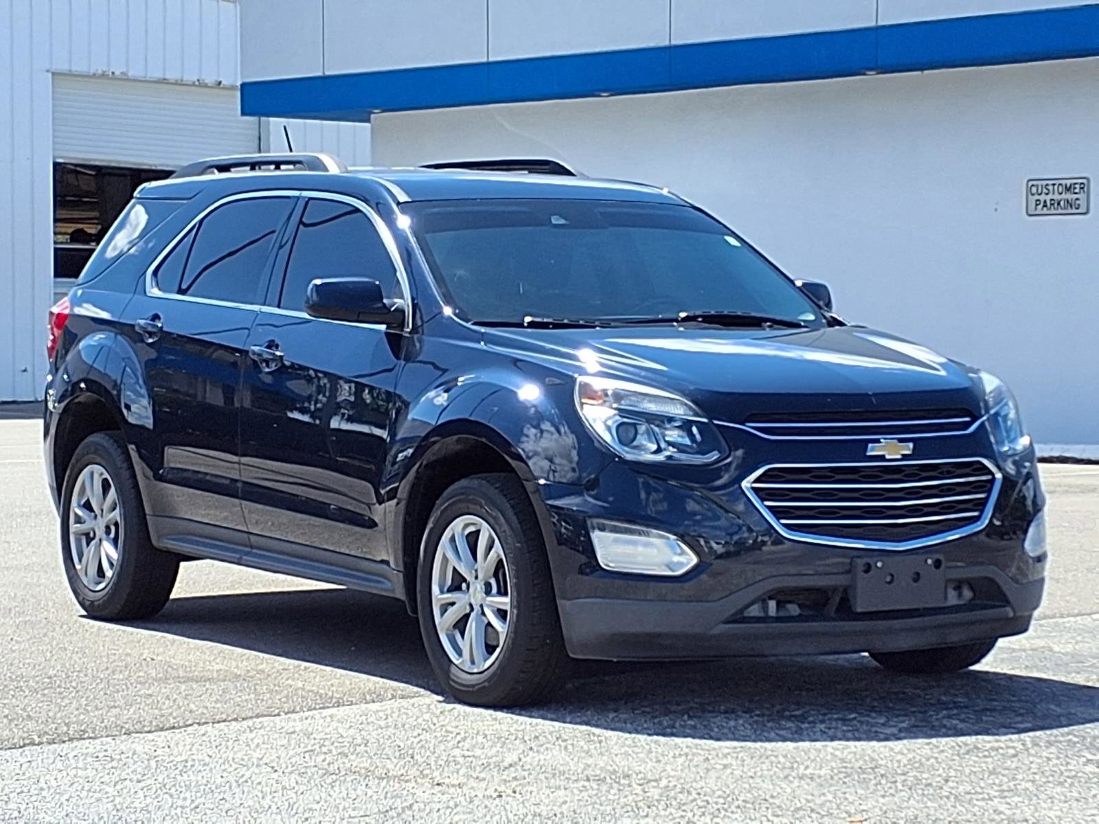Used 2017 Chevrolet Equinox LT w/ Driver Confidence Package II