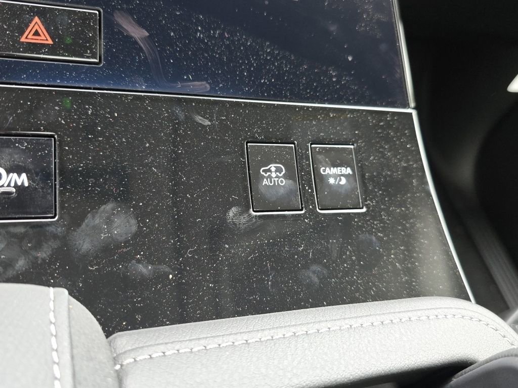 New 2025 INFINITI QX80 Sensory image 16