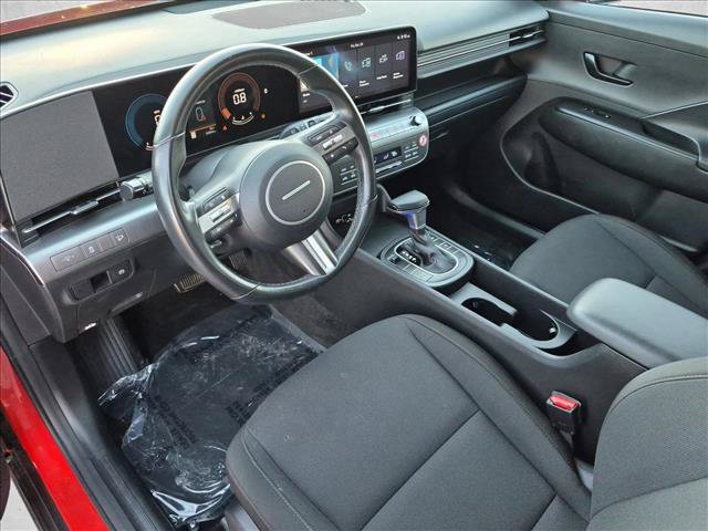 Used 2025 Hyundai Kona SEL FWD image 10