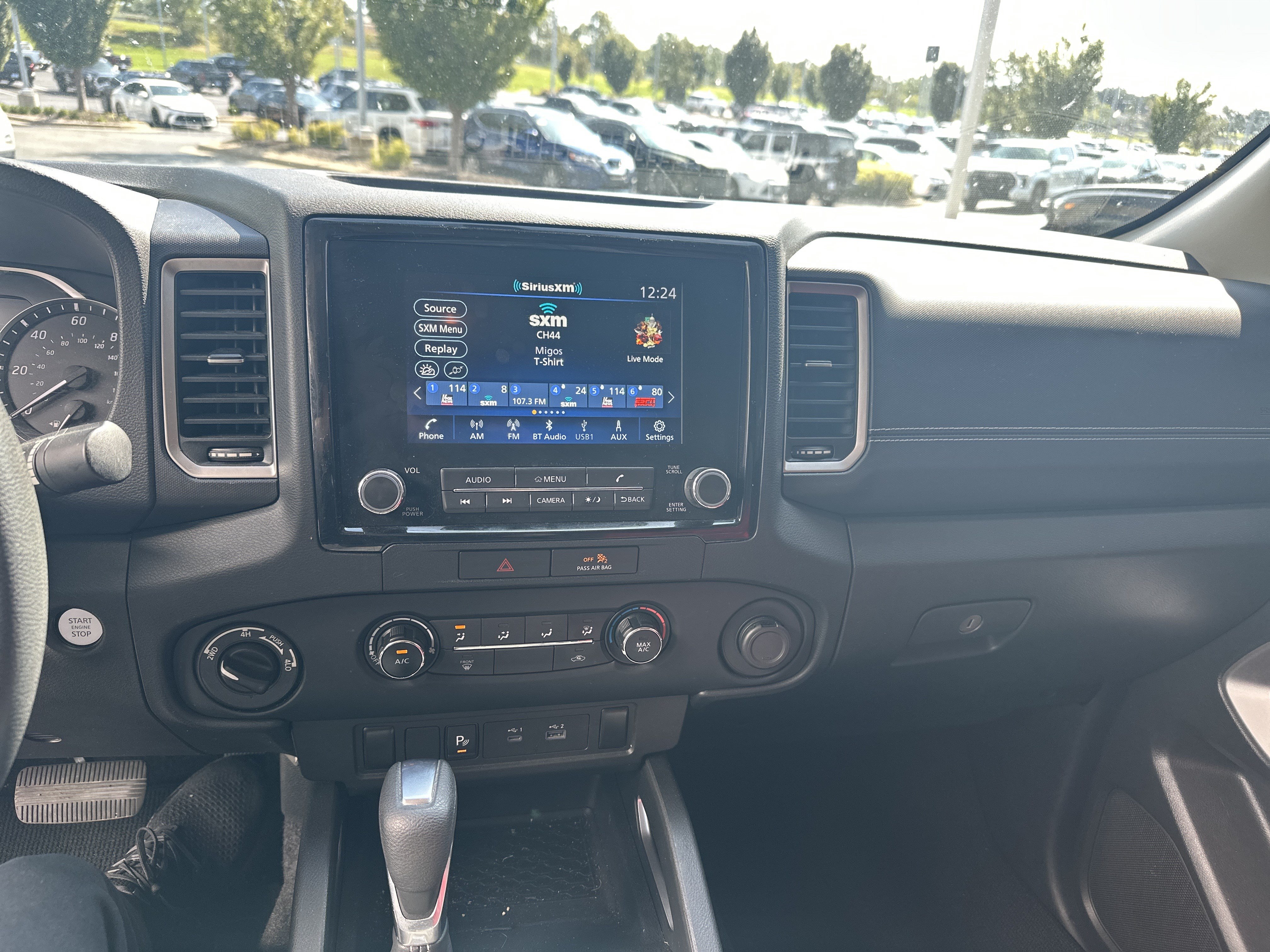 Used 2022 Nissan Frontier SV w/ Technology Package AWD/4WD image 23