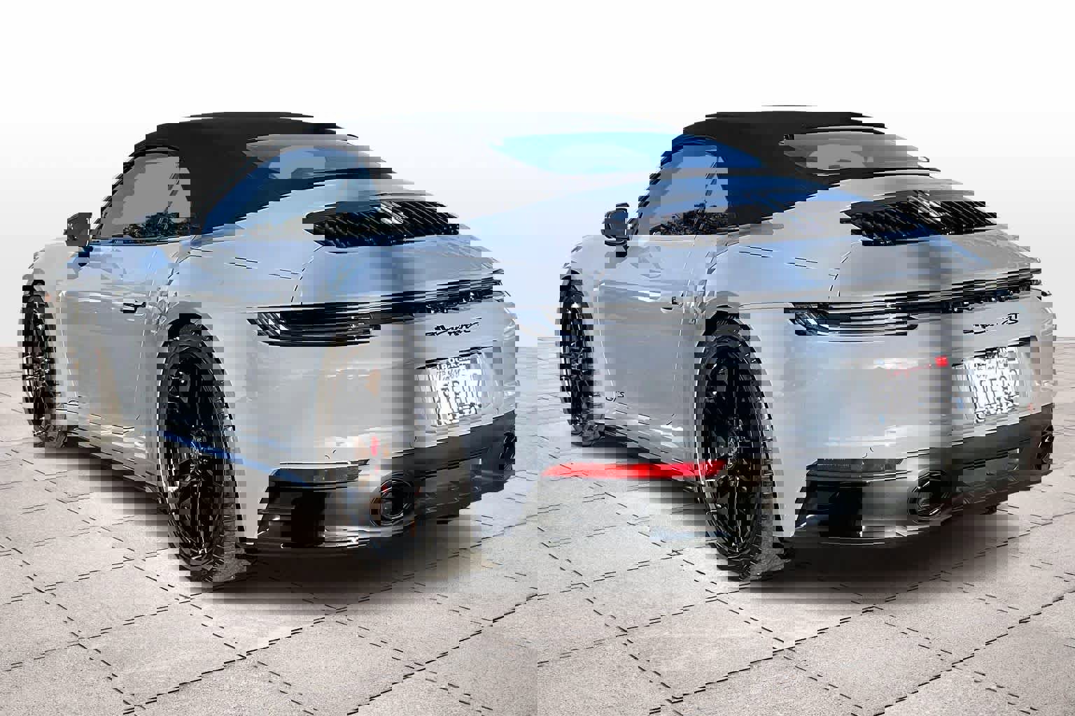 Used 2023 Porsche 911 Carrera GTS w/ Premium Package image 14