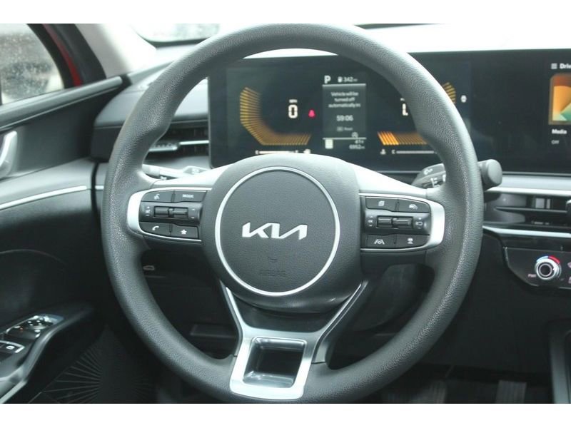 Used 2025 Kia K5 LXS image 14