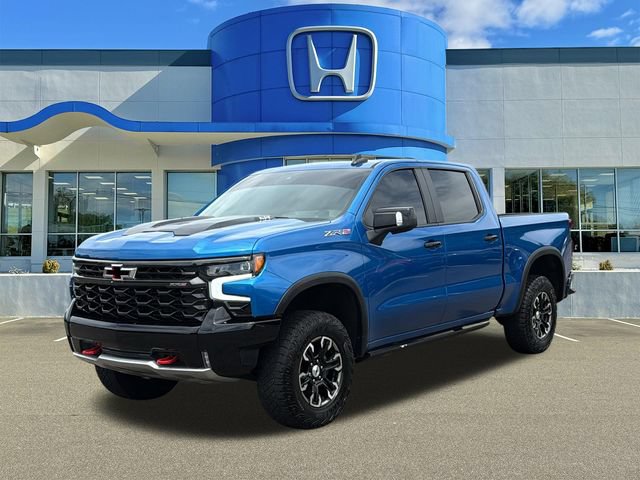 Used 2022 Chevrolet Silverado 1500 ZR2 w/ Technology Package AWD/4WD image 3