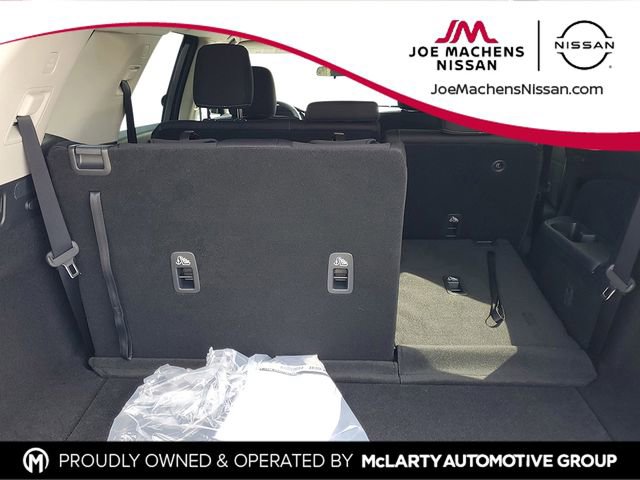 New 2025 Nissan Pathfinder SV w/ Black Appearance Package image 23