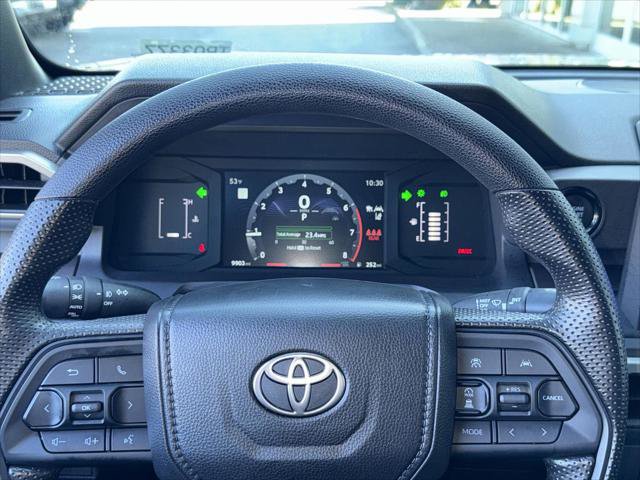 Certified 2025 Toyota Tacoma SR5 AWD/4WD image 24