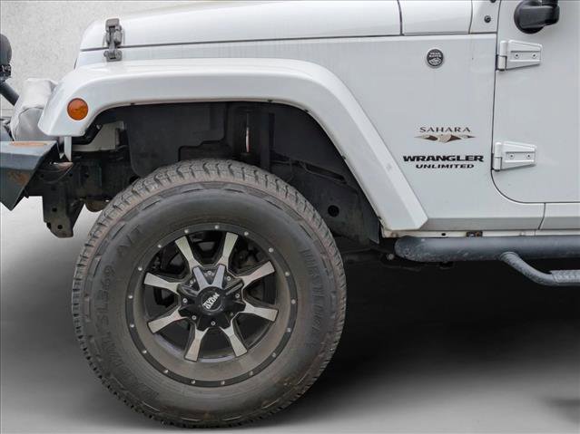Used 2017 Jeep Wrangler Unlimited Sahara w/ Connectivity Group image 14