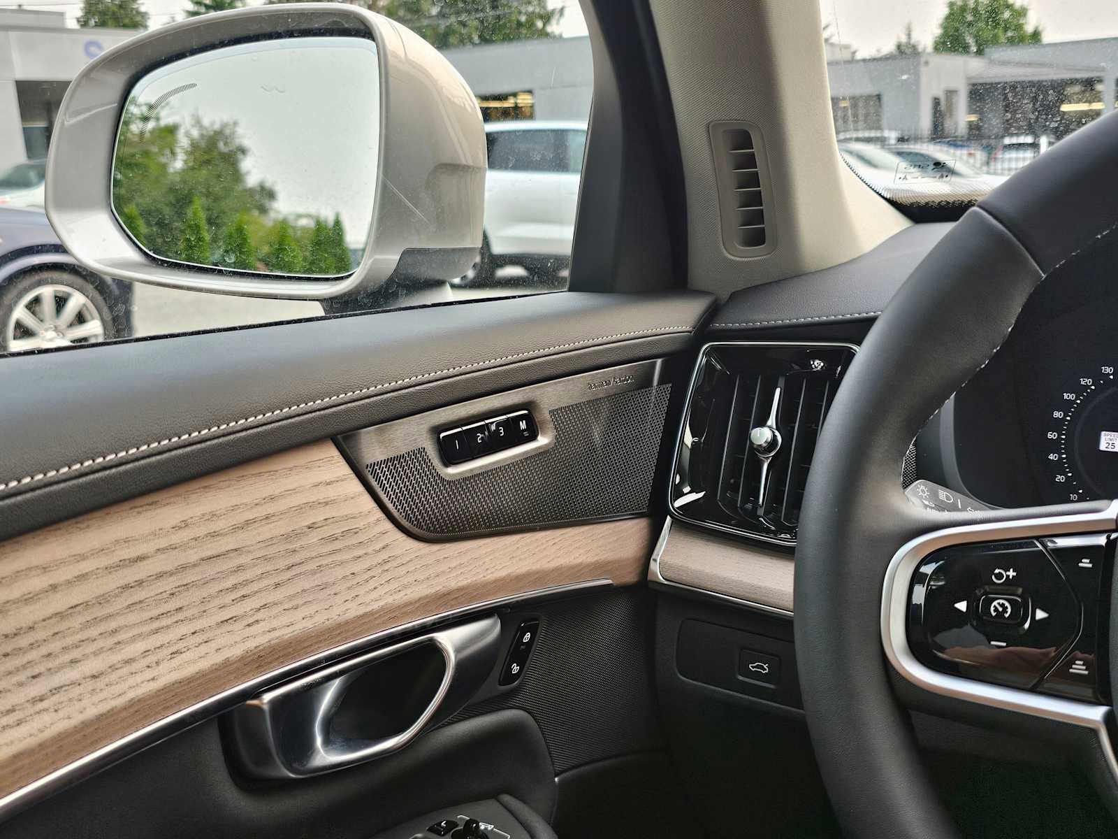 New 2026 Volvo XC90 B6 Plus image 27