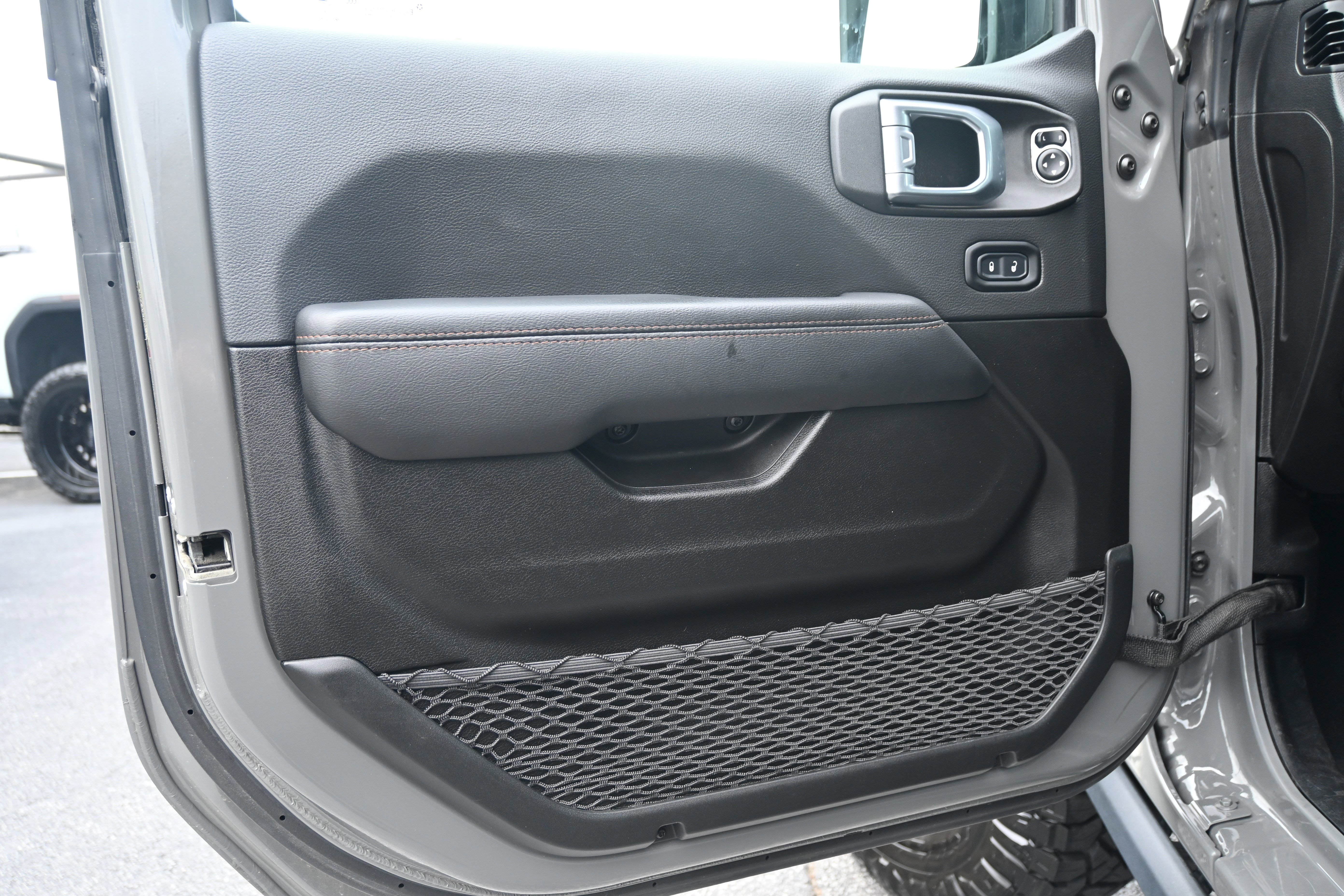 Used 2021 Jeep Wrangler Unlimited Rubicon AWD/4WD image 14