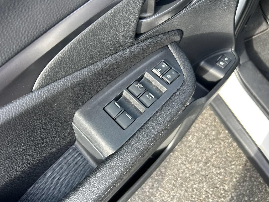 Used 2024 Honda Passport EX-L image 12